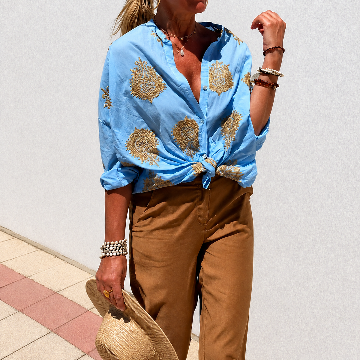 Meghan - Elegancka Haftowana Bluzka