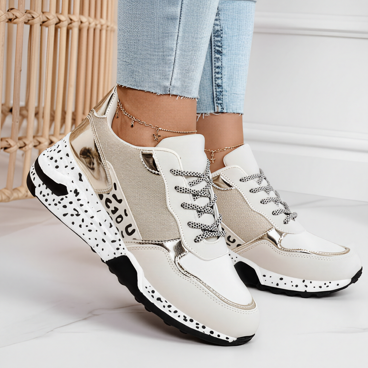 Delora - Damskie sneakersy na platformie