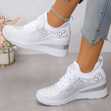Elodie - Współczesne Komfortowe Sneakersy z Elementami Kryształków