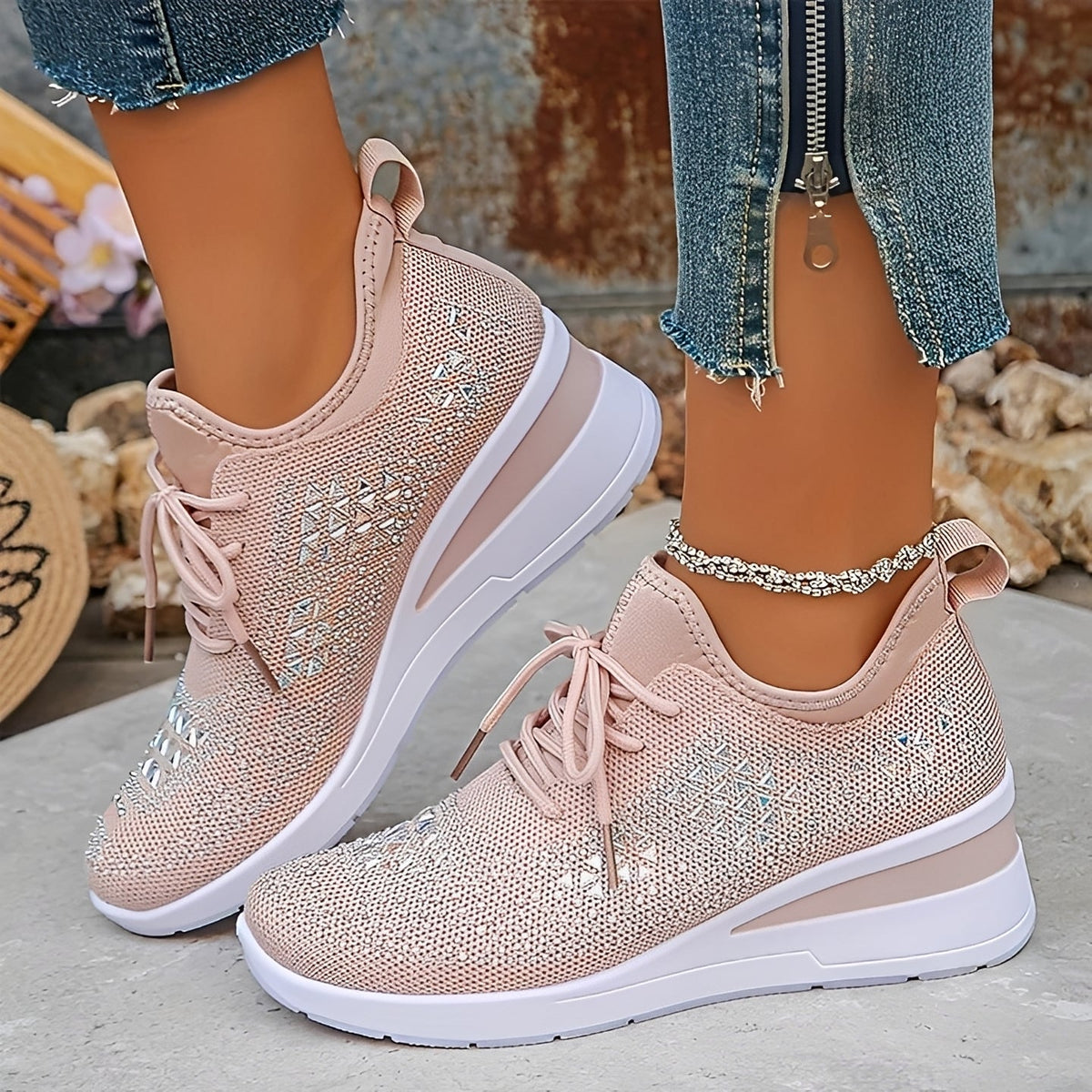 Elodie - Współczesne Komfortowe Sneakersy z Elementami Kryształków