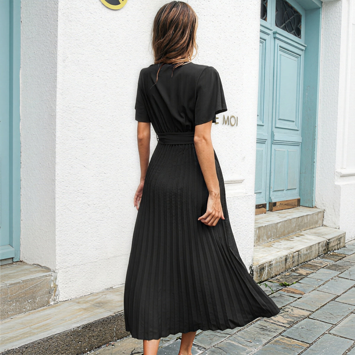 Haide - Sukienka plisowana z dekoltem w serek