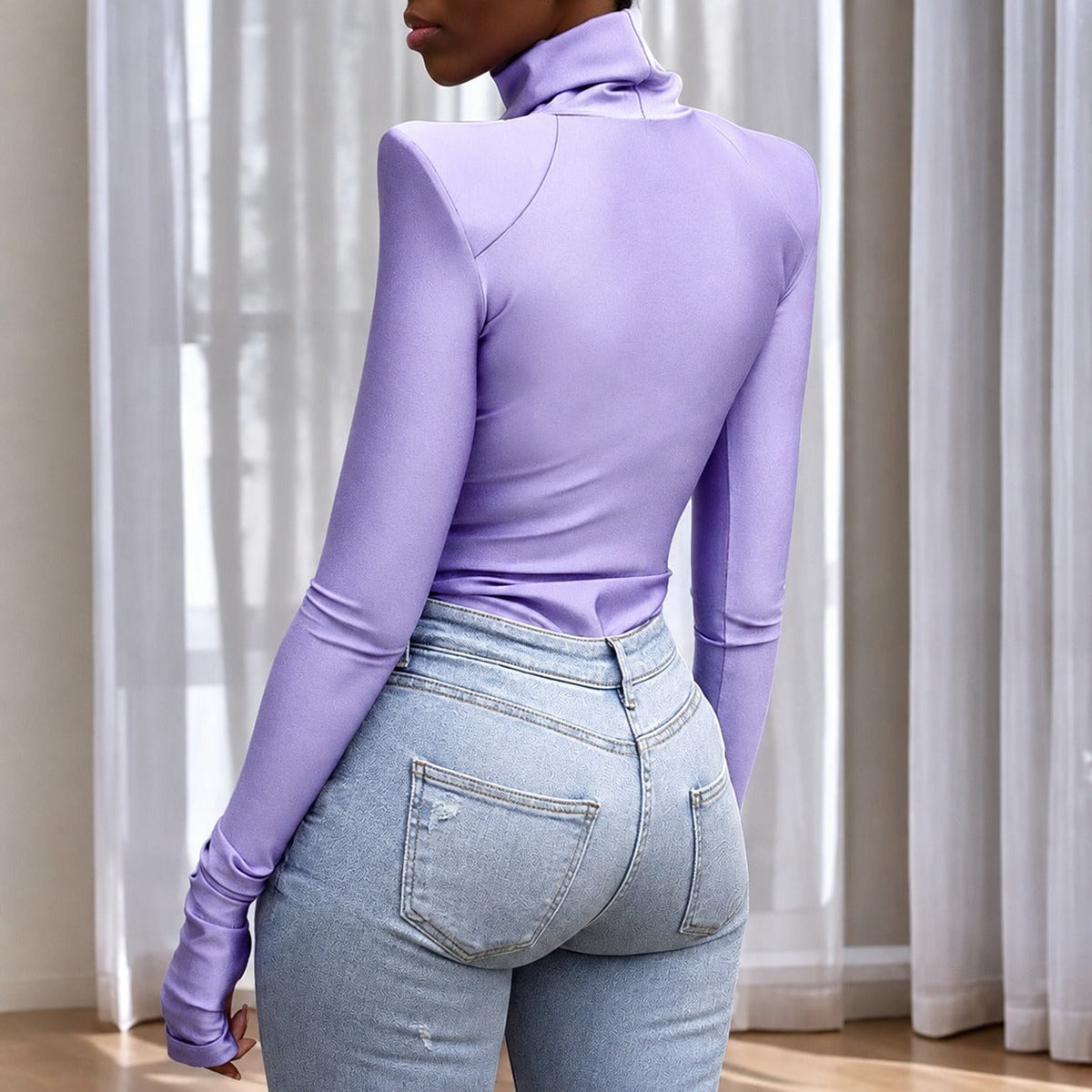 Ellery - Damskie body z golfem i poduszkami na ramionach