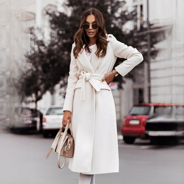 Haylie - Elegancki płaszcz z paskiem