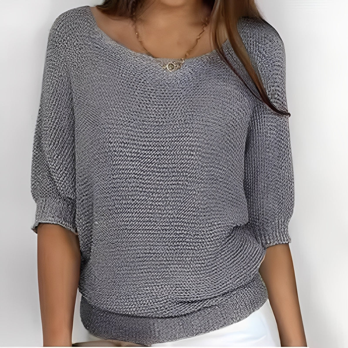 Damski sweter oversize z odkrytymi ramionami i 3/4 rękawami - luźny krój