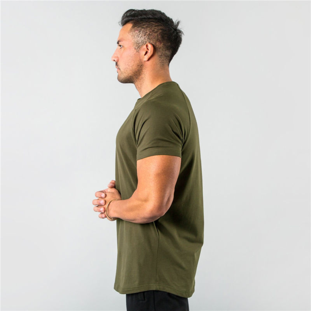 Męska koszulka T-shirt z zaokrąglonym wykończeniem i raglanowymi rękawami - długi zarys, dopasowanie slim