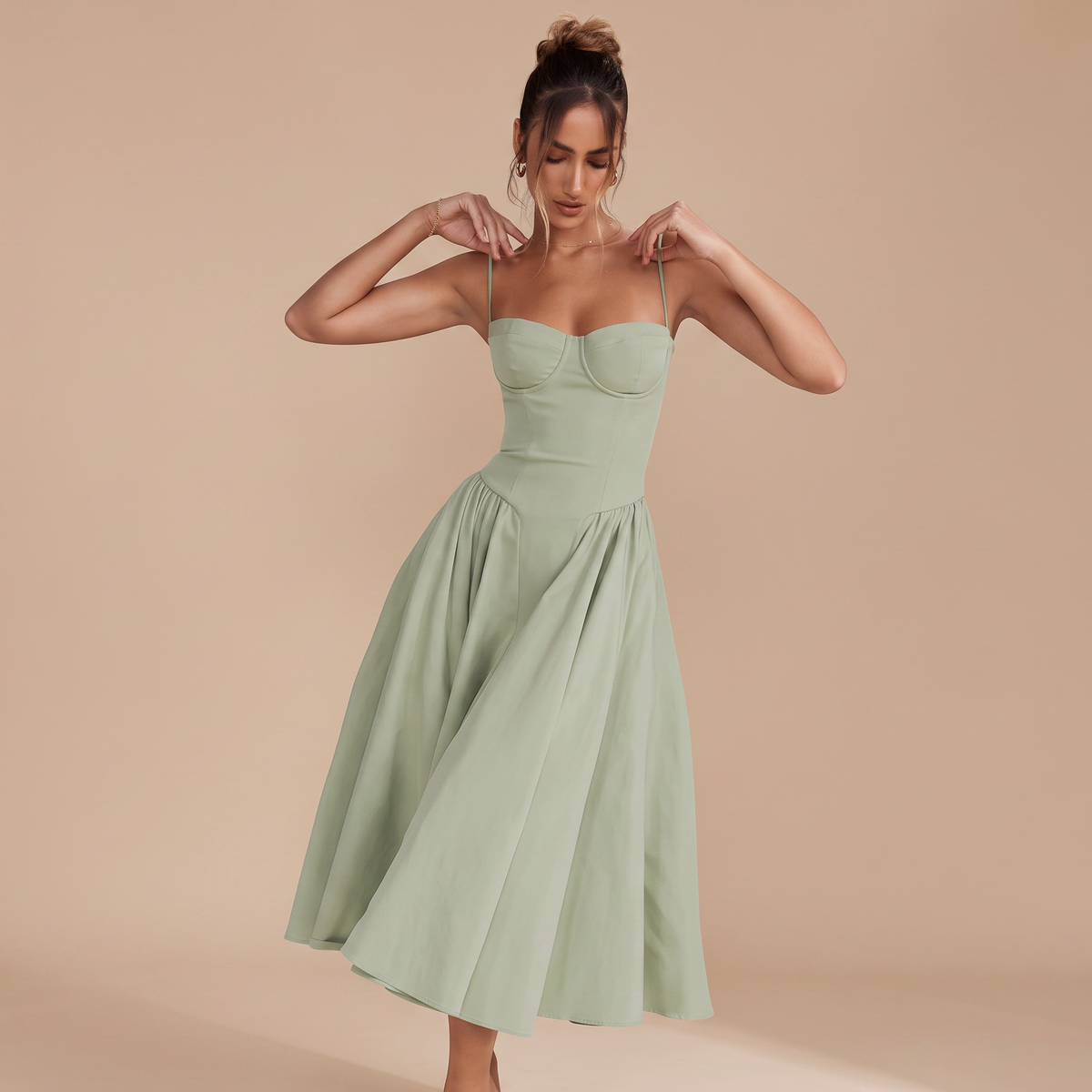 Jutte - Elegancka Sukienka Midi