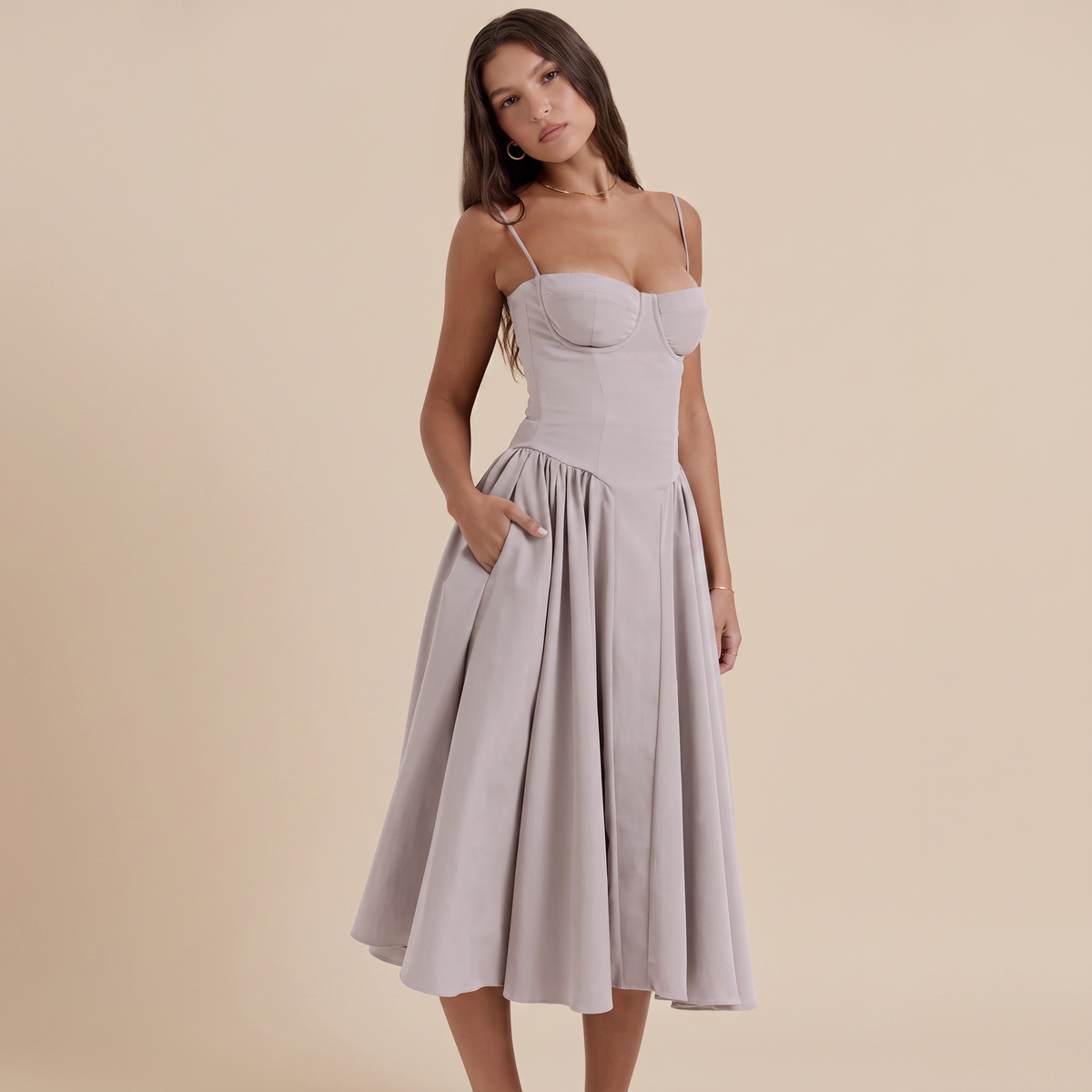 Jutte - Elegancka Sukienka Midi